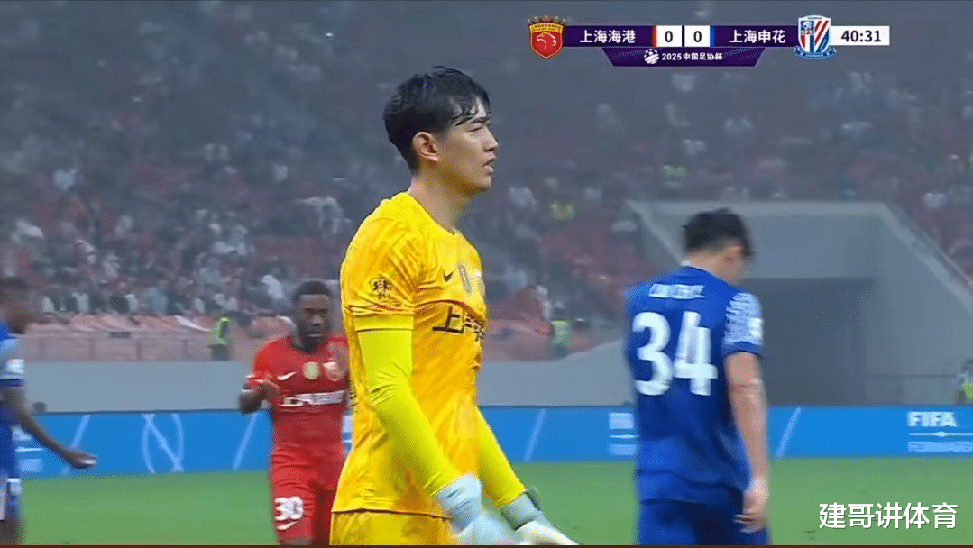 情难自已!王大雷对阵巴林后长时间落泪颜骏凌安慰(王大雷落泪获孙兴慜安慰)