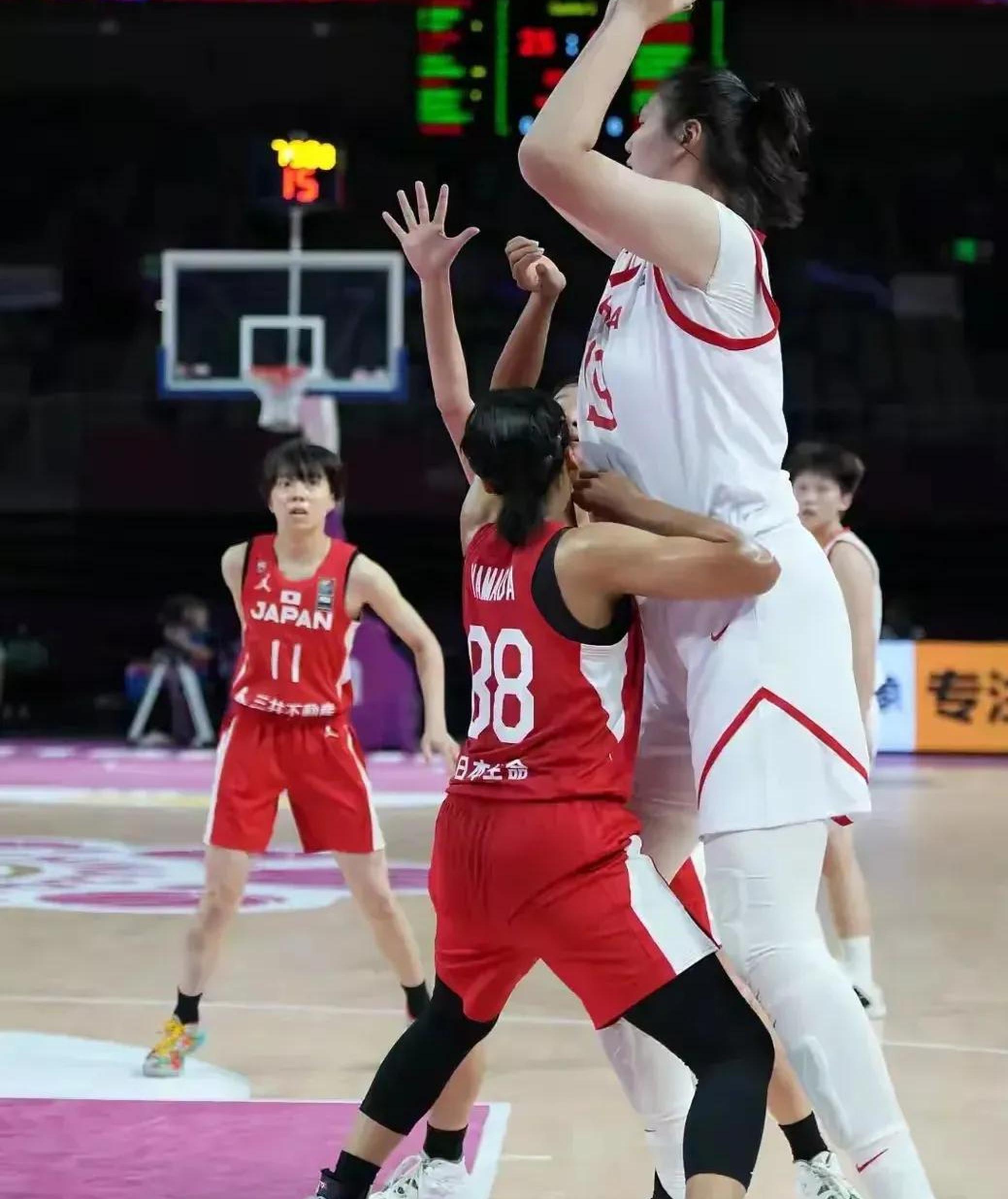 包含19:30直播中国女篮VS韩国张子宇值得关注的词条